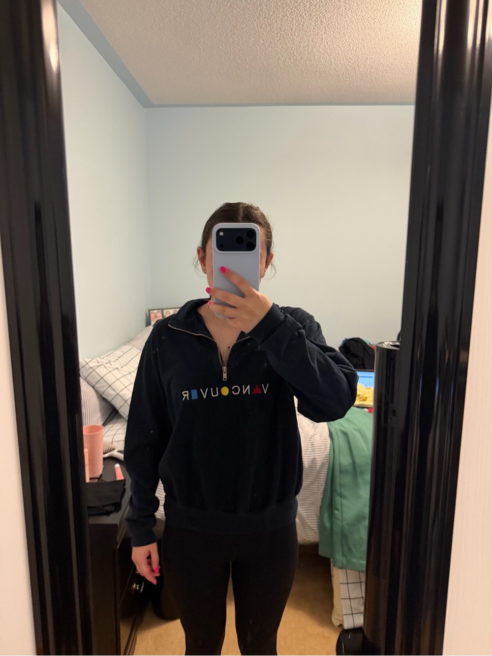 Brandy Melville - Vancouver Quarter-Zip Sweatshirt - Navy - S